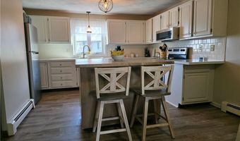 31 Primrose Ln D, North Providence, RI 02904