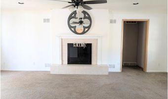 202 North Ln, Albert Lea, MN 56007