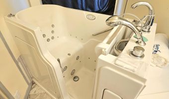 172 S Pima Ln, Benson, AZ 85602