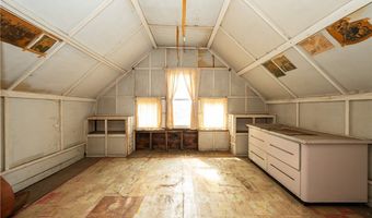 13522 North Rd, Alden, NY 14004