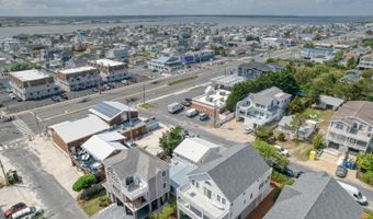 2 E ATLANTIC St 1, Fenwick Island, DE 19944