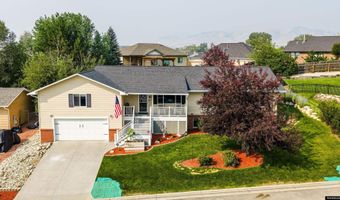 906 Delaware Dr, Buffalo, WY 82834