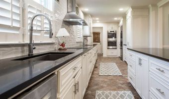 220 Lakeshore Dr, Alma, GA 31510