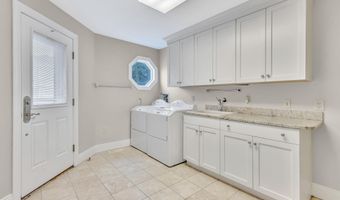 405 S 25th St, Brigantine, NJ 08203