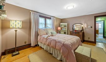 303 Beacon Hill Dr, Cheshire, CT 06410
