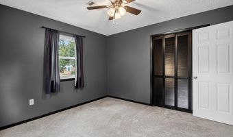 1220 Pine Forest Dr, Benton, AR 72019
