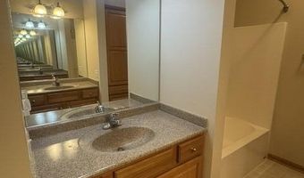 2435 Aspen Rd 204, Ames, IA 50010