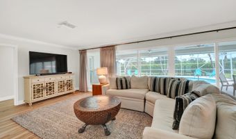 341 Glenbrook Dr, Atlantis, FL 33462