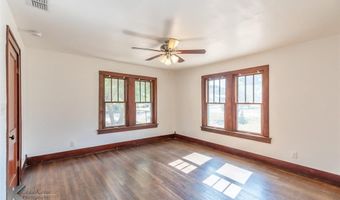 1118 S 15th St, Abilene, TX 79602