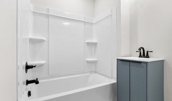 67 Breakneck Rd, Alloway, NJ 07422