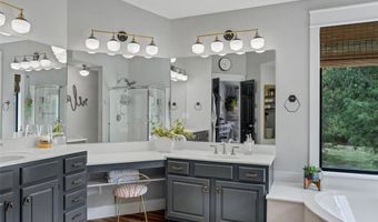 1716 Timber Ridge Estates Dr, Ballwin, MO 63011
