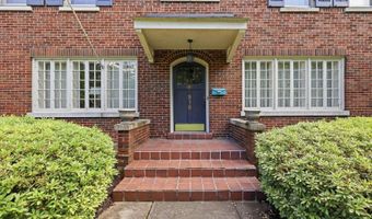 916 Audubon Pkwy, Audubon Park, KY 40213