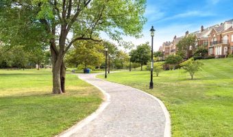 125 N LEE St Dh407, Alexandria, VA 22314