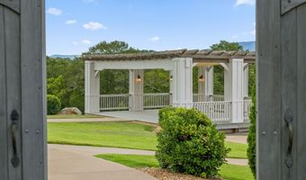 1020 Thomas Rd, Benton, TN 37307