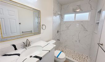 811 20th Ave, Honolulu, HI 96816