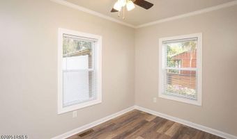 2003 King St, Beaufort, SC 29902