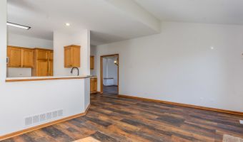 521 Ridgewood Dr, Antioch, IL 60002