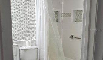 320 FORESTWAY Cir 107, Altamonte Springs, FL 32701