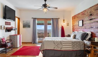 24352 State Hwy Ee, Aurora, MO 65605
