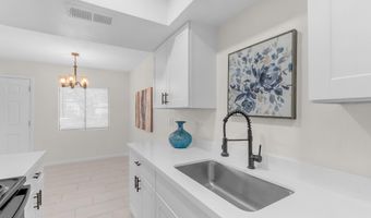 286 W PALOMINO Dr 150, Chandler, AZ 85225