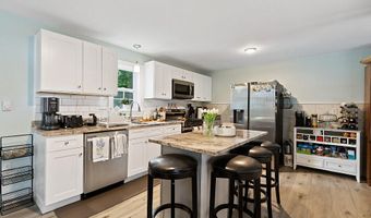 23 Patterson St, Augusta, ME 04330