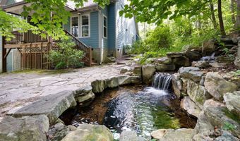 17 Bohemian Ln, Asheville, NC 28805