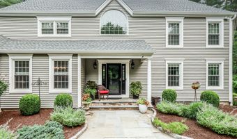 9 Hidden Brook Dr, Brookfield, CT 06804