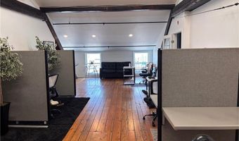 3 Division St 2A, Warwick, RI 02818