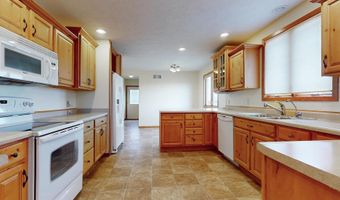 12645 E Apple Rd, Adams, NE 68301