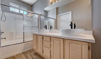 855 N STEPHANIE St 1724, Henderson, NV 89014