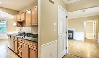 70 Turner St, Warwick, RI 02886