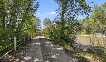 15 Lower Broadford Rd, Bellevue, ID 83313