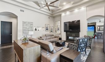 525 W HARMONY Pl, Chandler, AZ 85248
