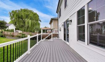 6410 WINNEPEG Rd, Bethesda, MD 20817