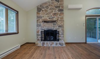 2205 Marquette Dr, Blakeslee, PA 18610