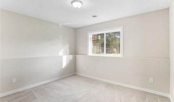 426 Taylor St, Anoka, MN 55303