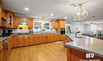 13545 Lyons Ave, Bayou La Batre, AL 36509