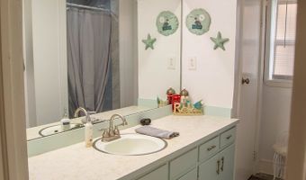 1758 Easons Bluff Rd, Baxley, GA 31513