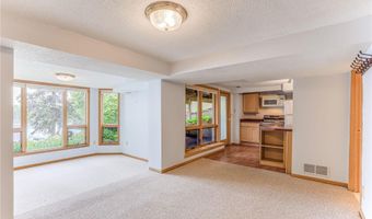 3310 Lake Johanna Blvd, Arden Hills, MN 55112