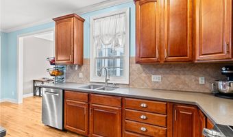 635 Prestige Woods Blvd, Aurora, OH 44202