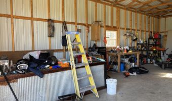 17196 Farm Road 2030, Aurora, MO 65605