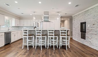 1127 N Monte Blanc Dr, Abbeville, LA 70510