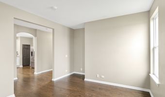 2660 Harnish Dr, Algonquin, IL 60102