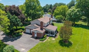 114 W SAVANNAH Dr, Bear, DE 19701