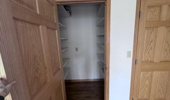 423 N Johnson St, Ada, OH 45810