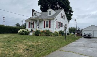 14 Forest Ave, Middletown, RI 02842