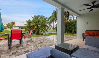 6416 GRENADA ISLAND Ave, Apollo Beach, FL 33572