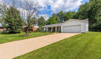 1014 Bedford Ln, Ballwin, MO 63011