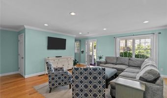 55 Vine St, East Greenwich, RI 02818
