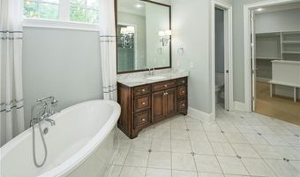 1646 HERON Pointe, Auburn, AL 36830